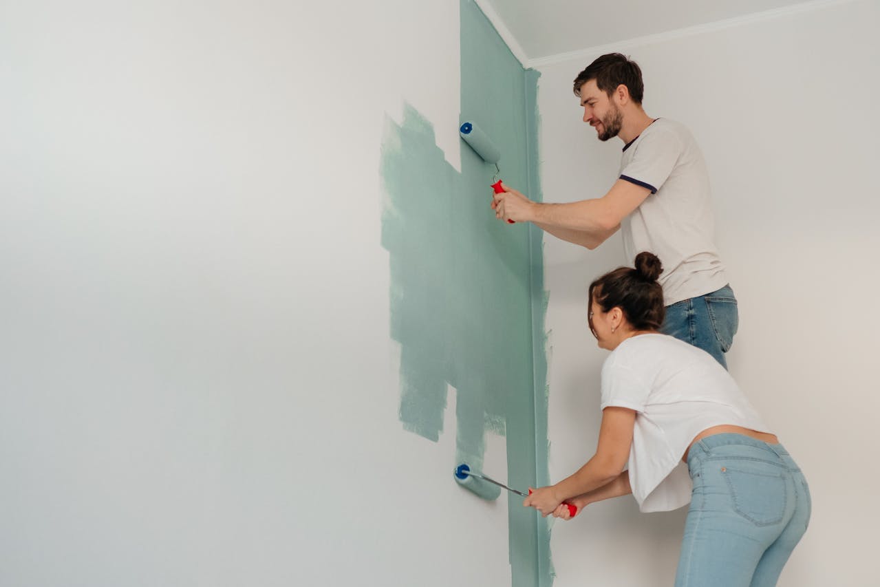 How to Pick the Perfect Paint Colour for Your Home